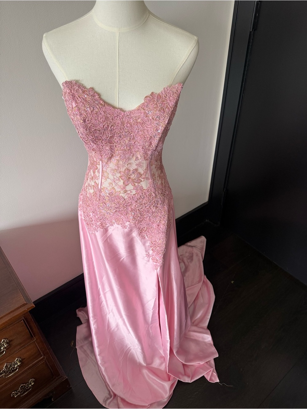 STUNNING PINK PRINCESS DRESS 💓💓